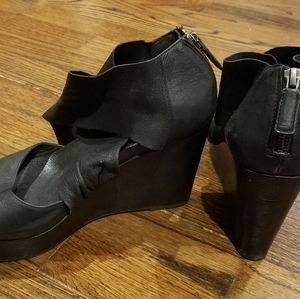 Eileen Fisher black wedges